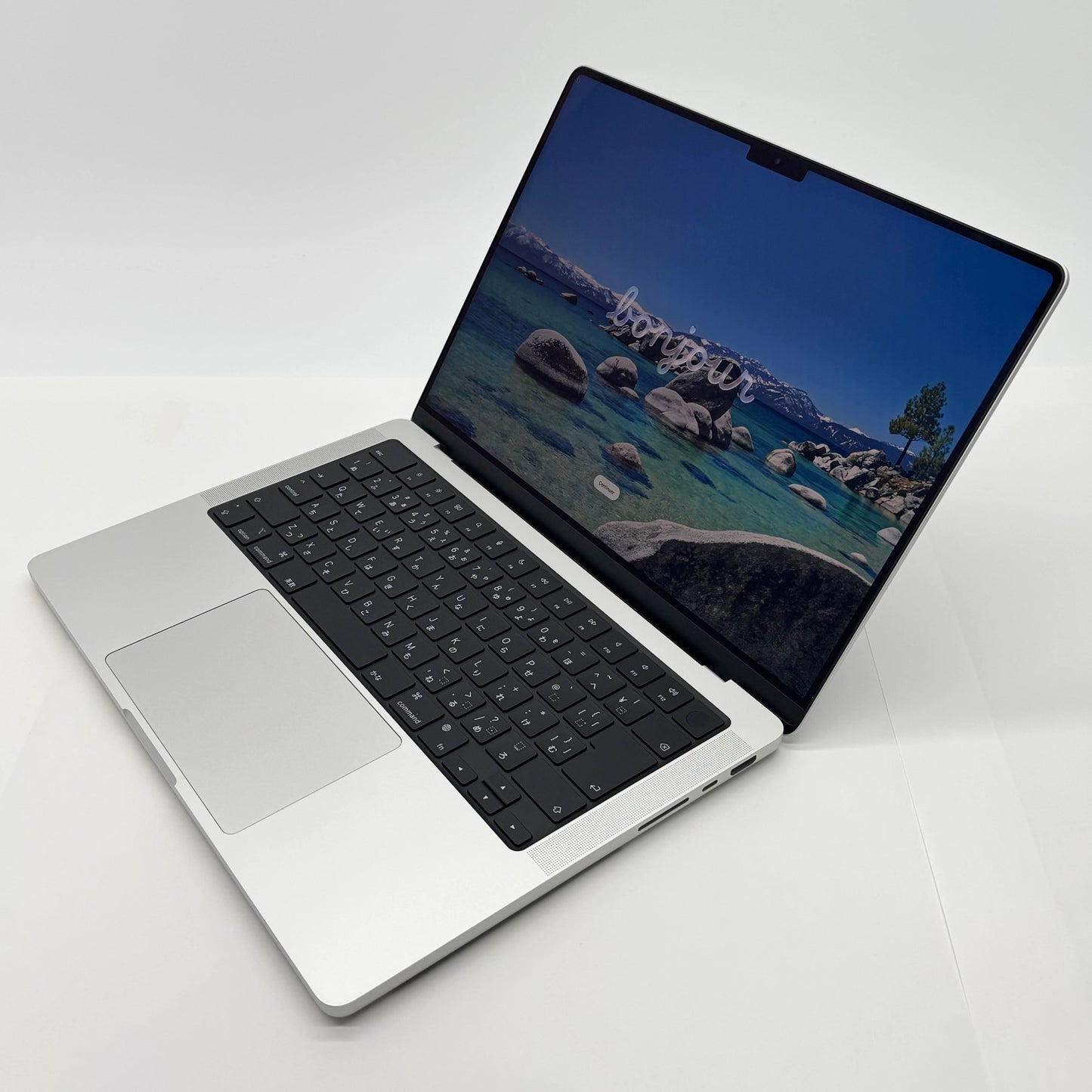 美品 バッテリー最大容量100% Apple MacBook Pro 14インチ MW2W3J/A M4 10C CPU 16GB SSD 512GB【C7742-80】