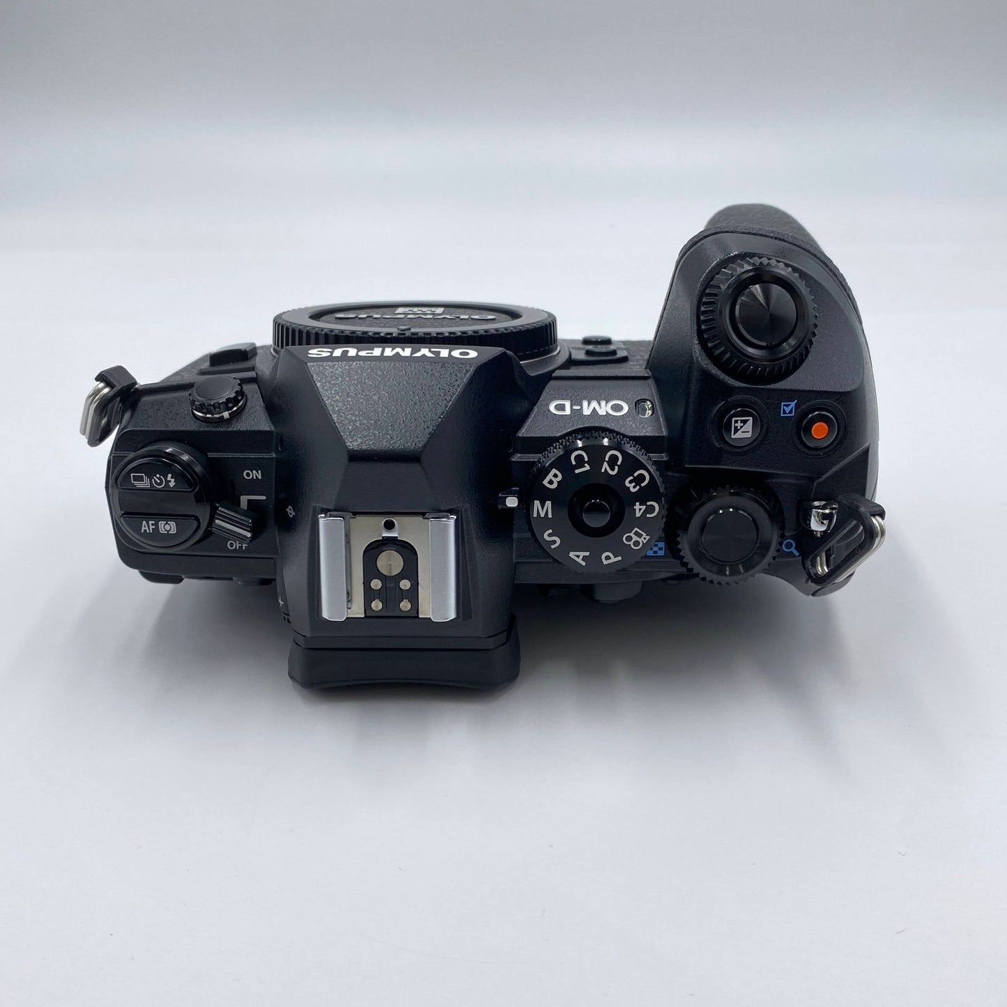 美品 オリンパス OLYMPUS OM-D E-M1 Mark III IM019 ボディ 【C4704-60】