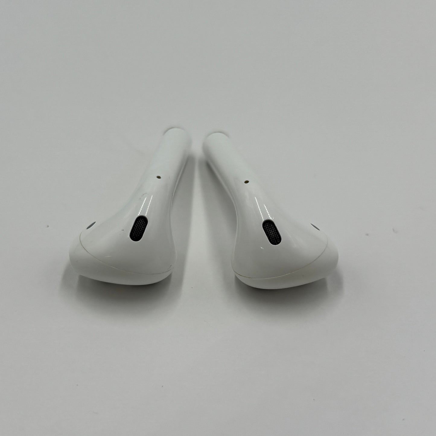 Apple AirPods 第二世代 A2031 ワイヤレスイヤホン【C5507-C】