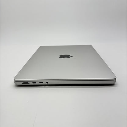 新品同様 美品 Apple MacBook Pro 14インチ M5 Pro 24GB SSD 1TB Liquid Retina XDR MGDN4J/A シルバー  バッテリー最大容量100%【C8836-80】