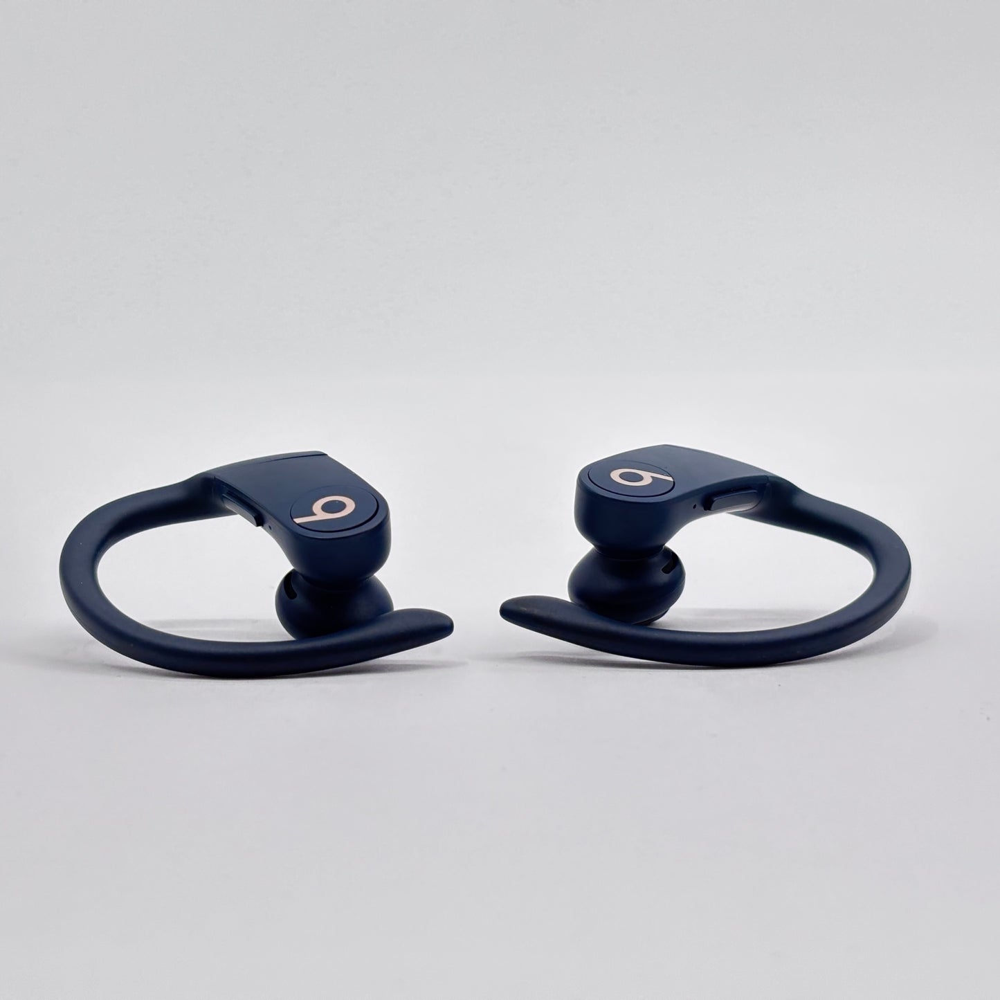 美品 POWER BEATS PRO MV702PA フルワイヤレスイヤホン ネイビー【6171-60】