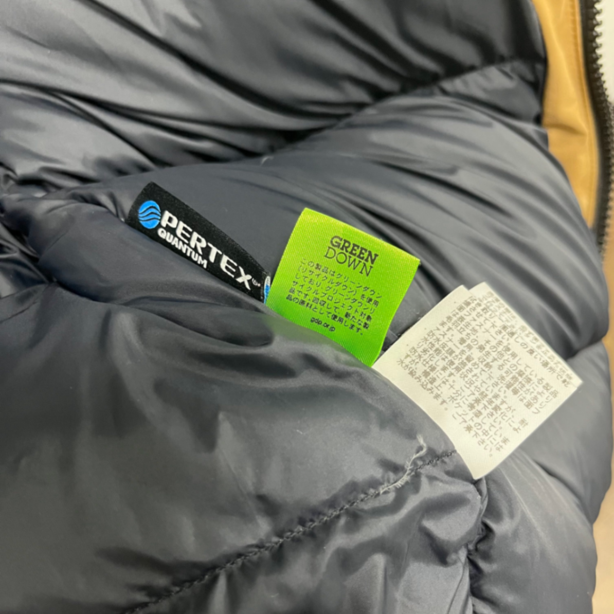 THE NORTH FACE ノースフェイス マウンテンダウンジャケット ND91930 サイズ:M【C5568】