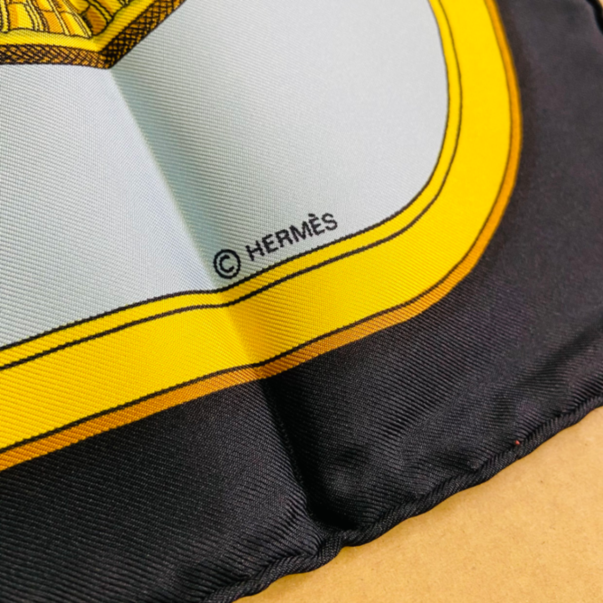 美品 HERMES エルメス スカーフ シルク 大判 馬 カレ90【C41-80】