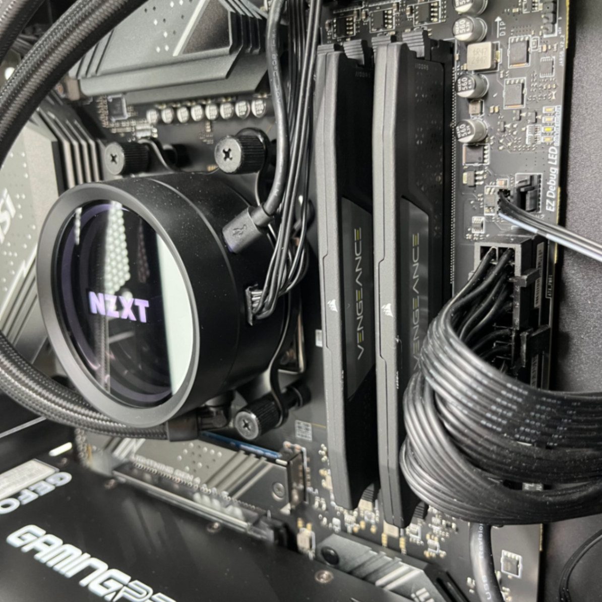 ハイエンド ゲーミングPC Ryzen 7 9800X3D 64GB 1TB SSD 480GB HDD×2 GeForce RTX 5080 Windows11Pro【C5615】