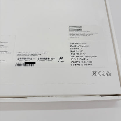 美品 Apple iPad Magic Keyboard 英語(US) ホワイト  iPad Pro 13インチ（M4/M5）対応 MWR43LL/A A2974 【C9271-80】