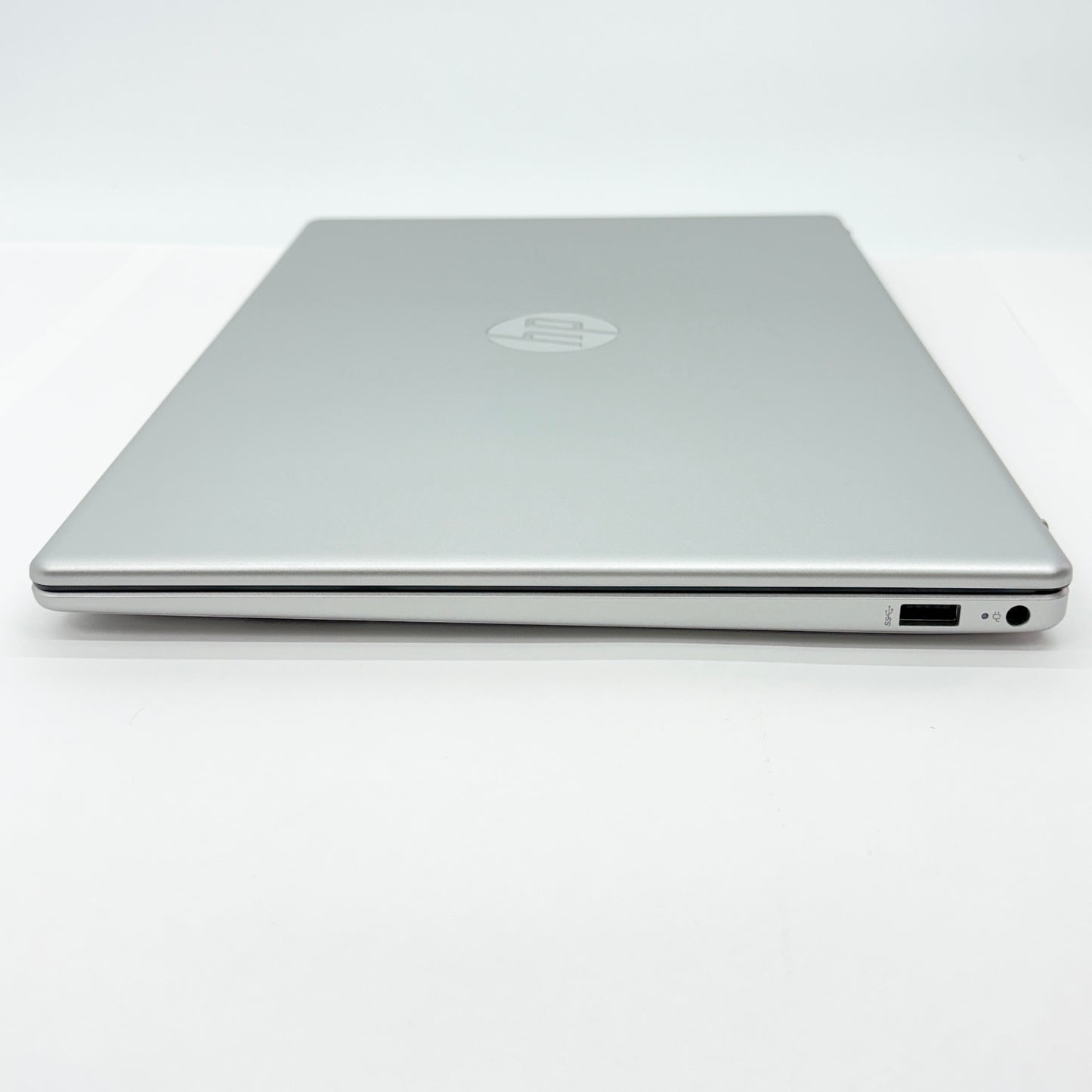 美品 HP Laptop 15-fd0095wm i5 1235U 16GB SSD512GB USキー windows11home サイクルカウント2回 バッテリー最大容量100%  【C5127-100】