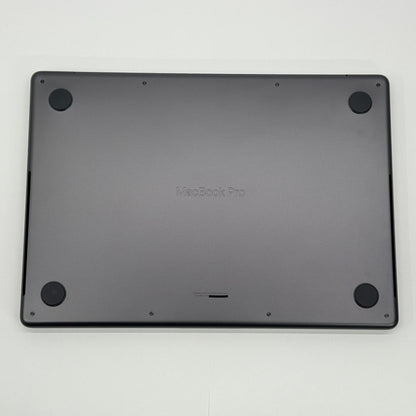 美品 Apple MacBook Pro 14インチ M5 16GB 1TB スペースブラック MDE14J/A バッテリー最大容量100%【C8230-80】
