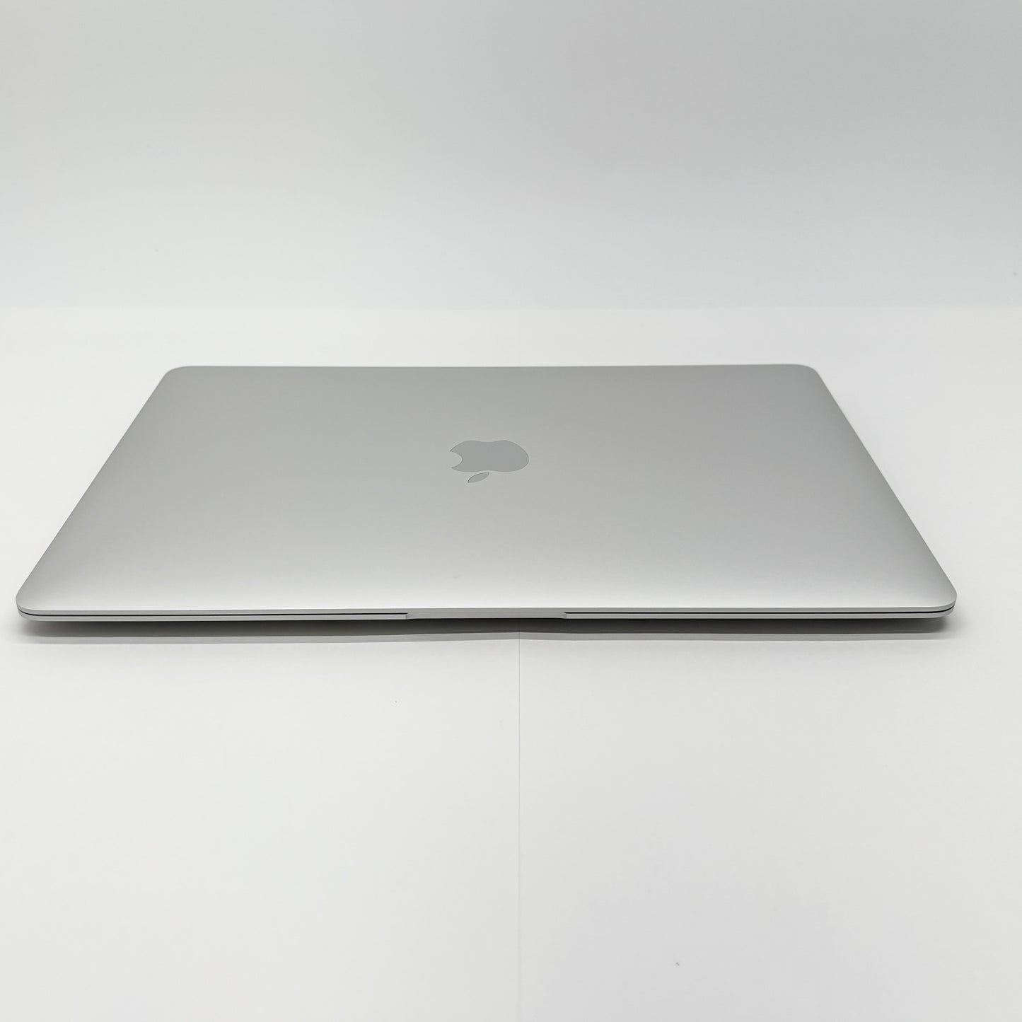 Apple MacBook Air 2020 13インチ M1 16GB 512GB バッテリー最大容量96%【C8131-80】