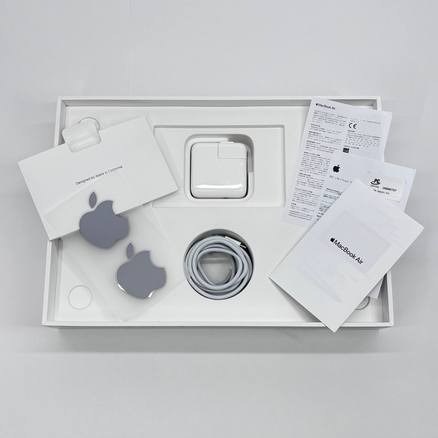 美品 MacBook Air 13インチ M1 2020 8コアCPU 7コアGPU 8GB 256GB MGN63J/A スペースグレイ バッテリー最大容量97%【C8222-80】