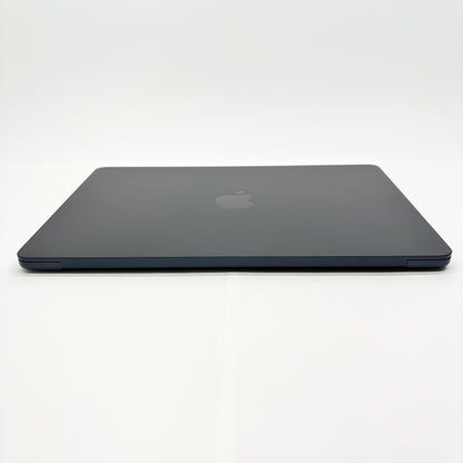 新品同様 美品 MacBook Air 13インチ (Early 2025) Apple M4 10コア/16GB/SSD 256GB ミッドナイト MW123J/A バッテリー最大容量100%【C8365-80】