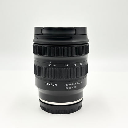 美品 TAMRON A062 20-40mm F/2.8 Di III VXD ソニーEマウント用【C6128-60】