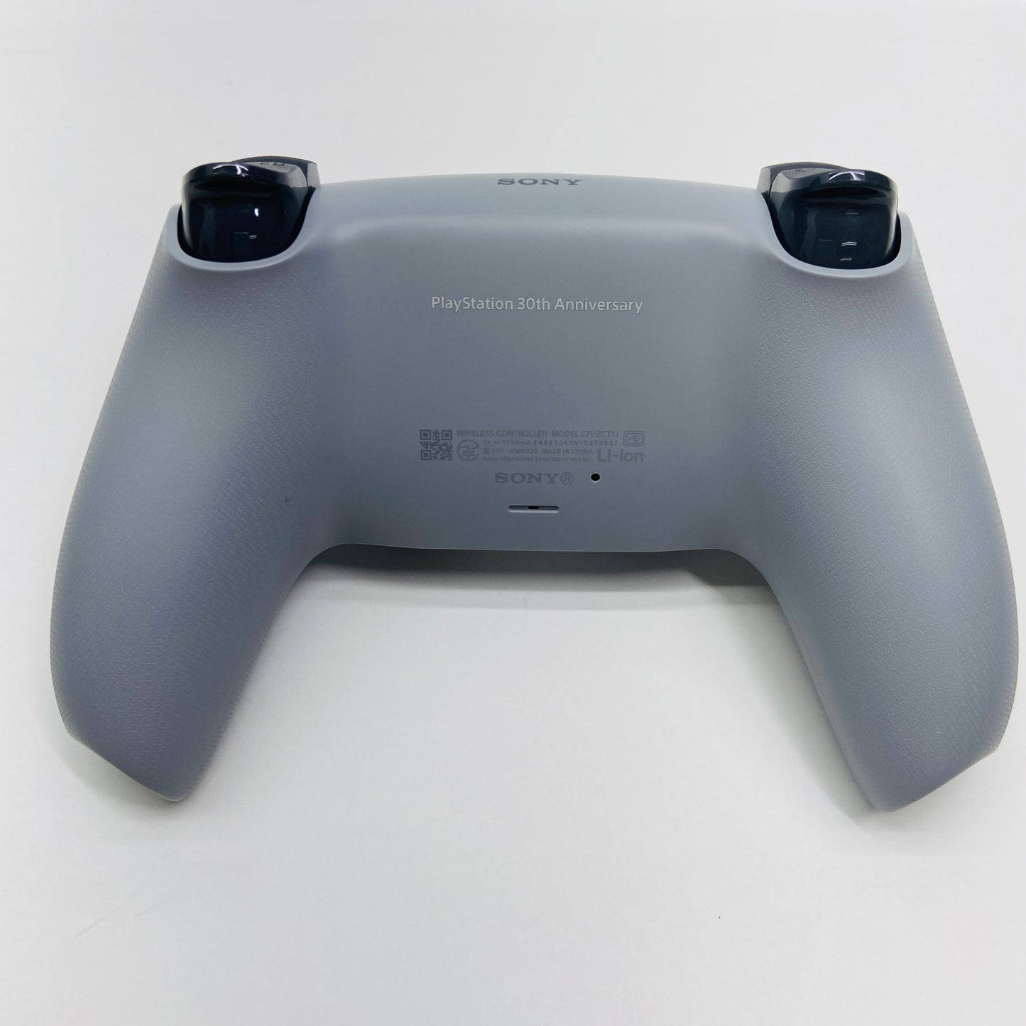 DualSense ワイヤレスコントローラー 30周年アニバーサリー リミテッドエディション CFI-ZCT1J30【C3905-60】