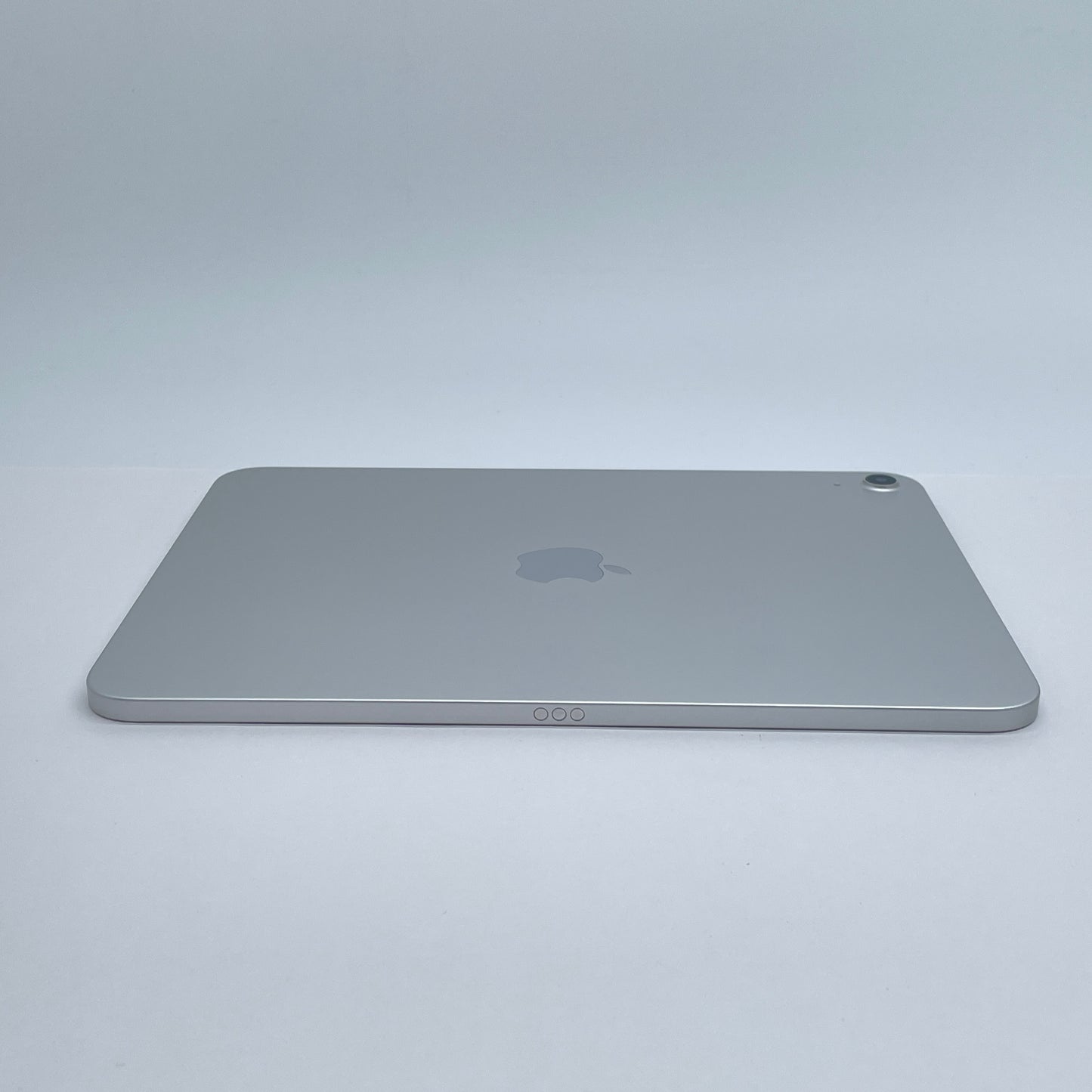 新品同様 美品 iPad11 10.9インチ Wi-Fi 128GB MD3Y4J/A シルバー バッテリー最大容量100%【C7206-60】