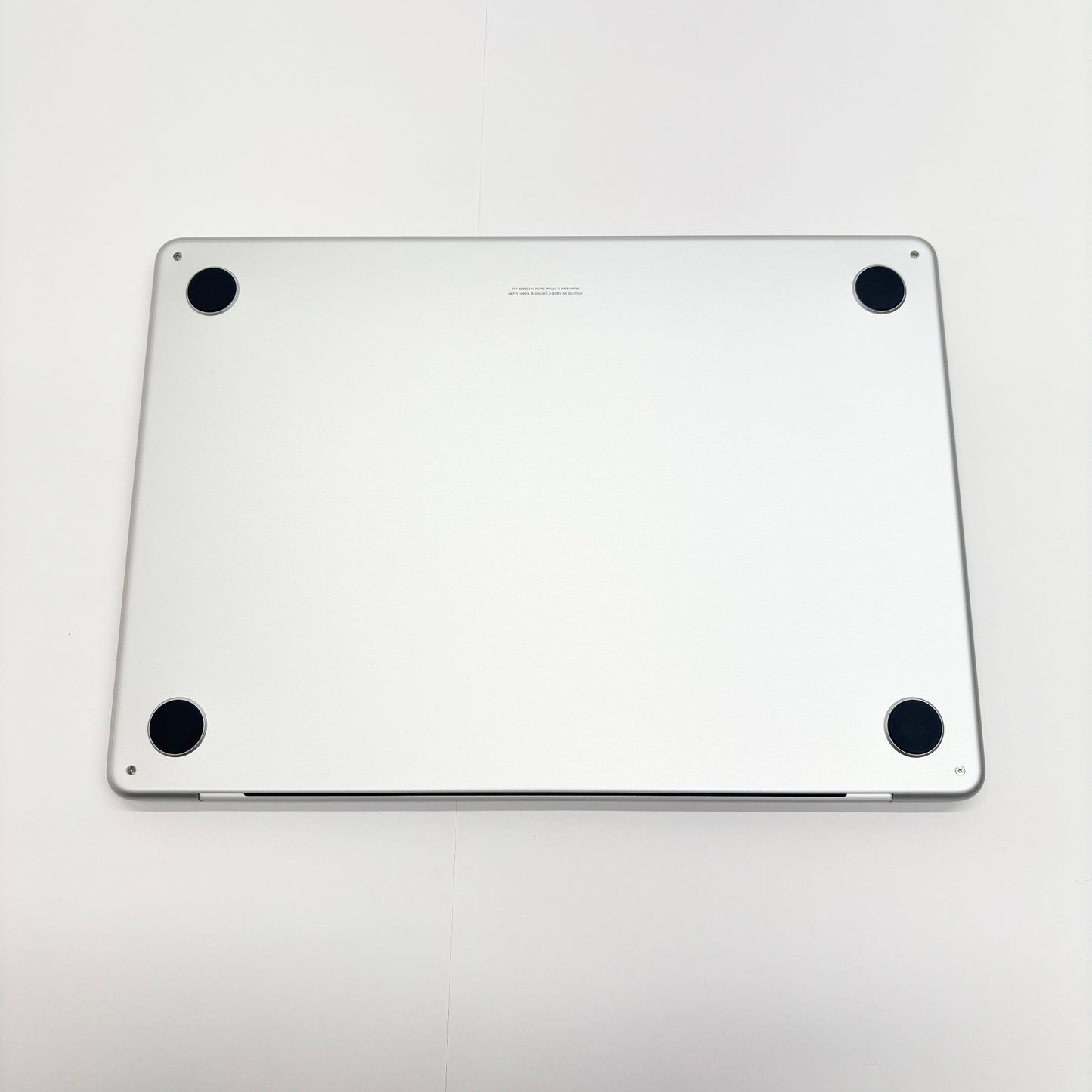 美品 MacBook Air 13インチ (Early 2025) Apple M4 10コア/16GB/SSD 512GB シルバー MW0X3J/A バッテリー最大容量100%【C6279-80】