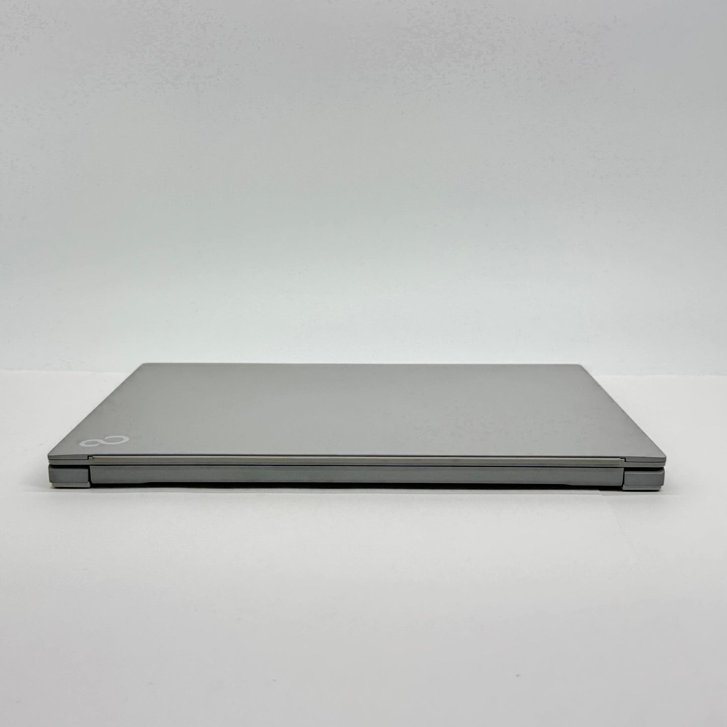 美品 FMV Note U WU3-K3 i5 1335U 16GB 256GB SSD Windows11 Home FMVUH07005 バッテリー最大容量100% 指紋認証 顔認証【C7079-100】