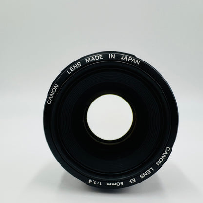 美品 Canon LENS EF 50mm F1.4 USM C3542 60サイズ発送