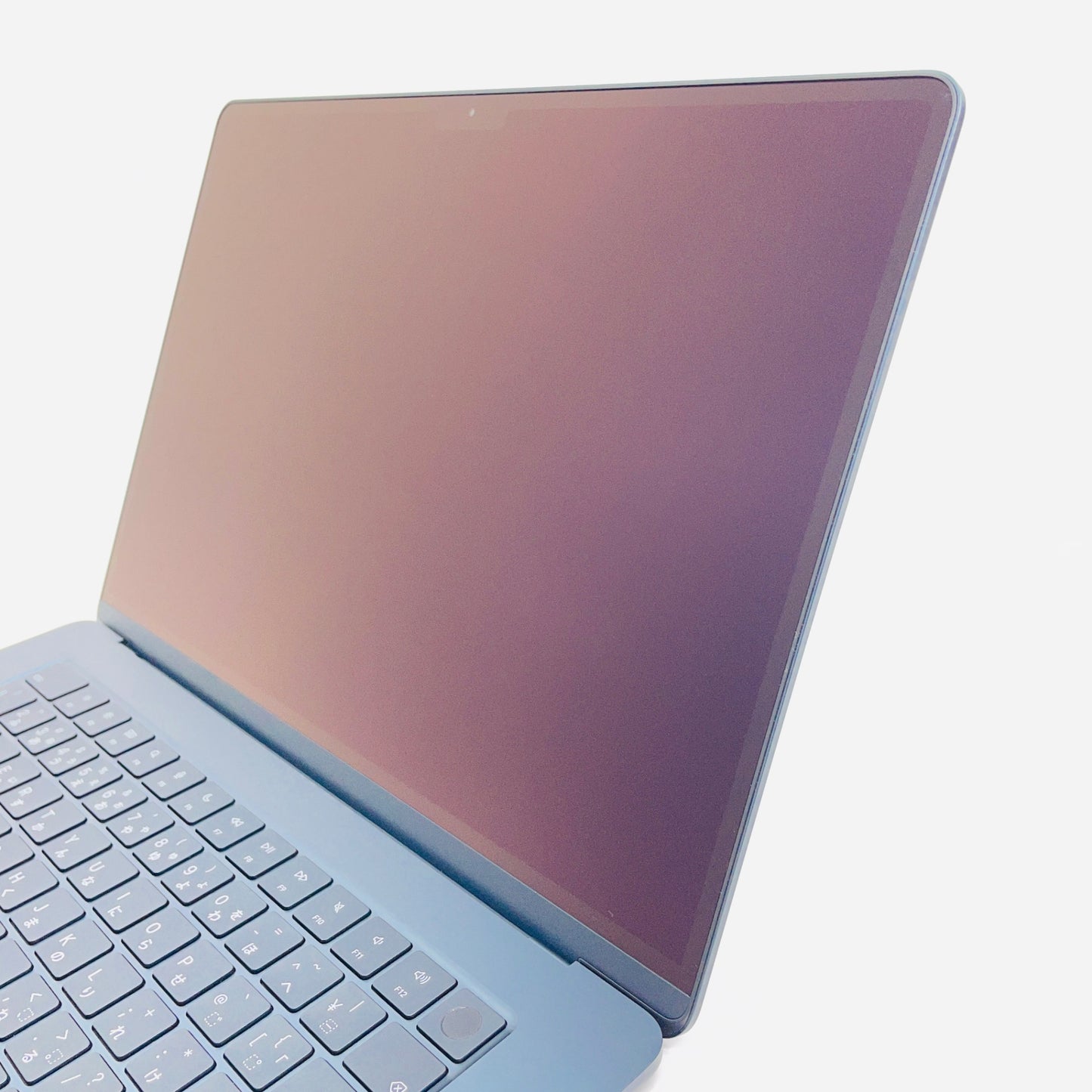 新品同様 美品 Apple Macbook Air 15インチ 2025 M4 メモリ16GB SSD256GB ミッドナイト MW1L3J/A バッテリー最大容量100%【C4841-80】