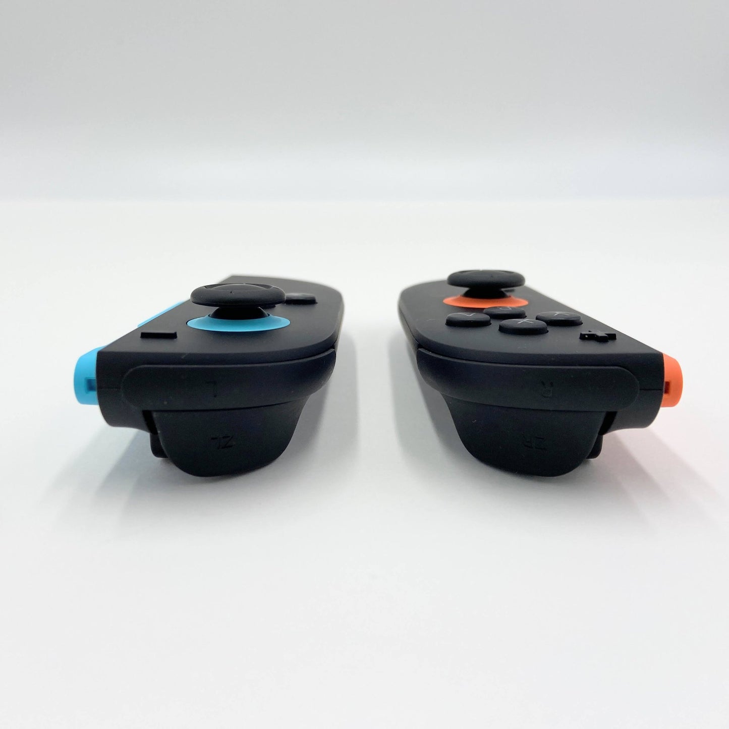 美品 ゲーム機 任天堂 Nintendo Switch 2 (日本語・国内専用) BEE-S-KB6CA 付属品完備【C6116-80】