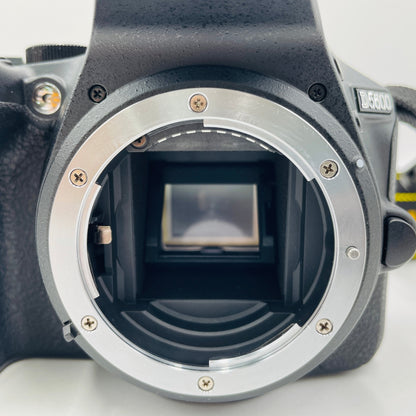 Nikon D5600 AF-P 18-55mm VR レンズキット【C4044-60】