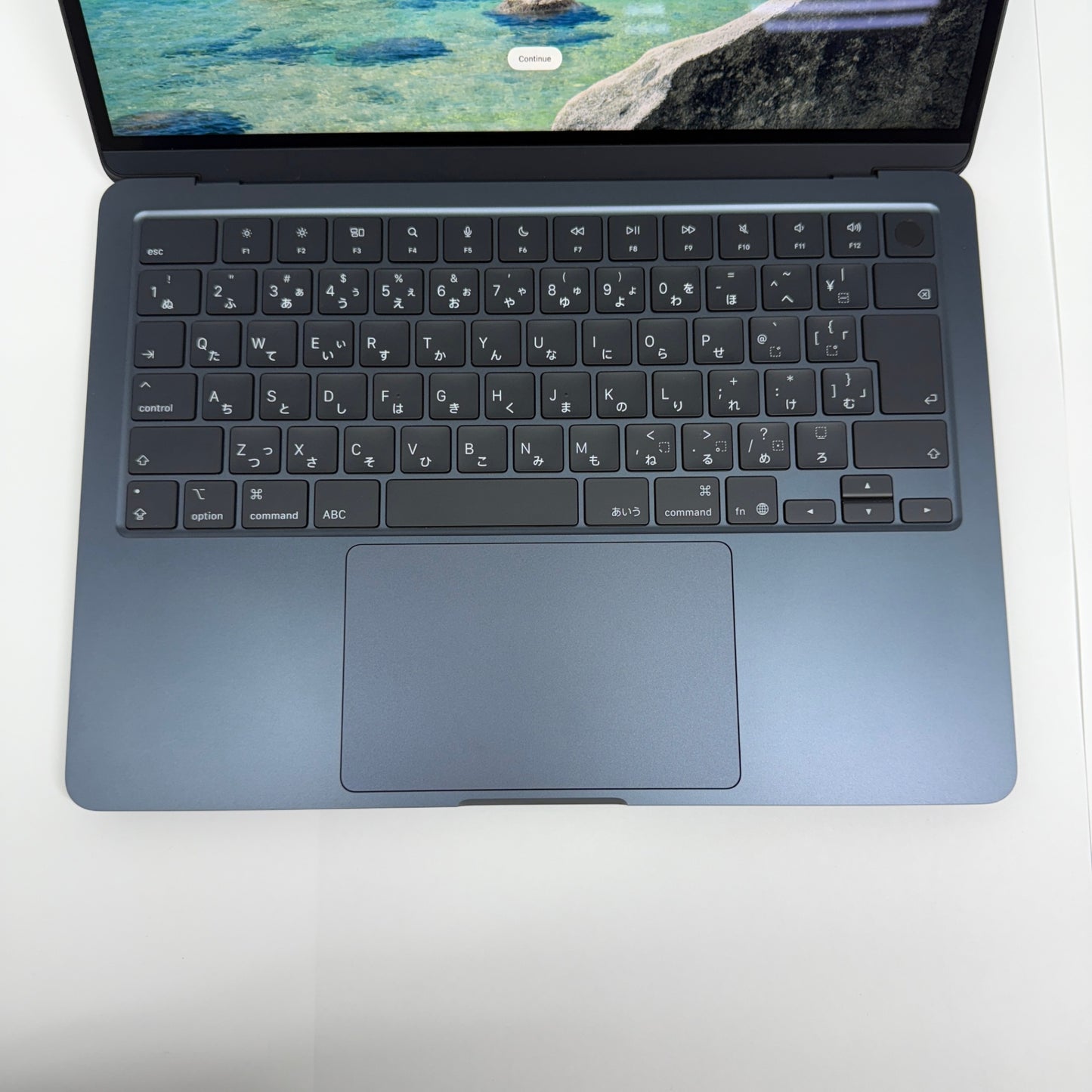 新品同様 美品 Apple MacBook Air M4 13インチ FW123J/A ミッドナイト 16GB 256GB  バッテリー最大容量100% 限定保証あり　【C5142-80】