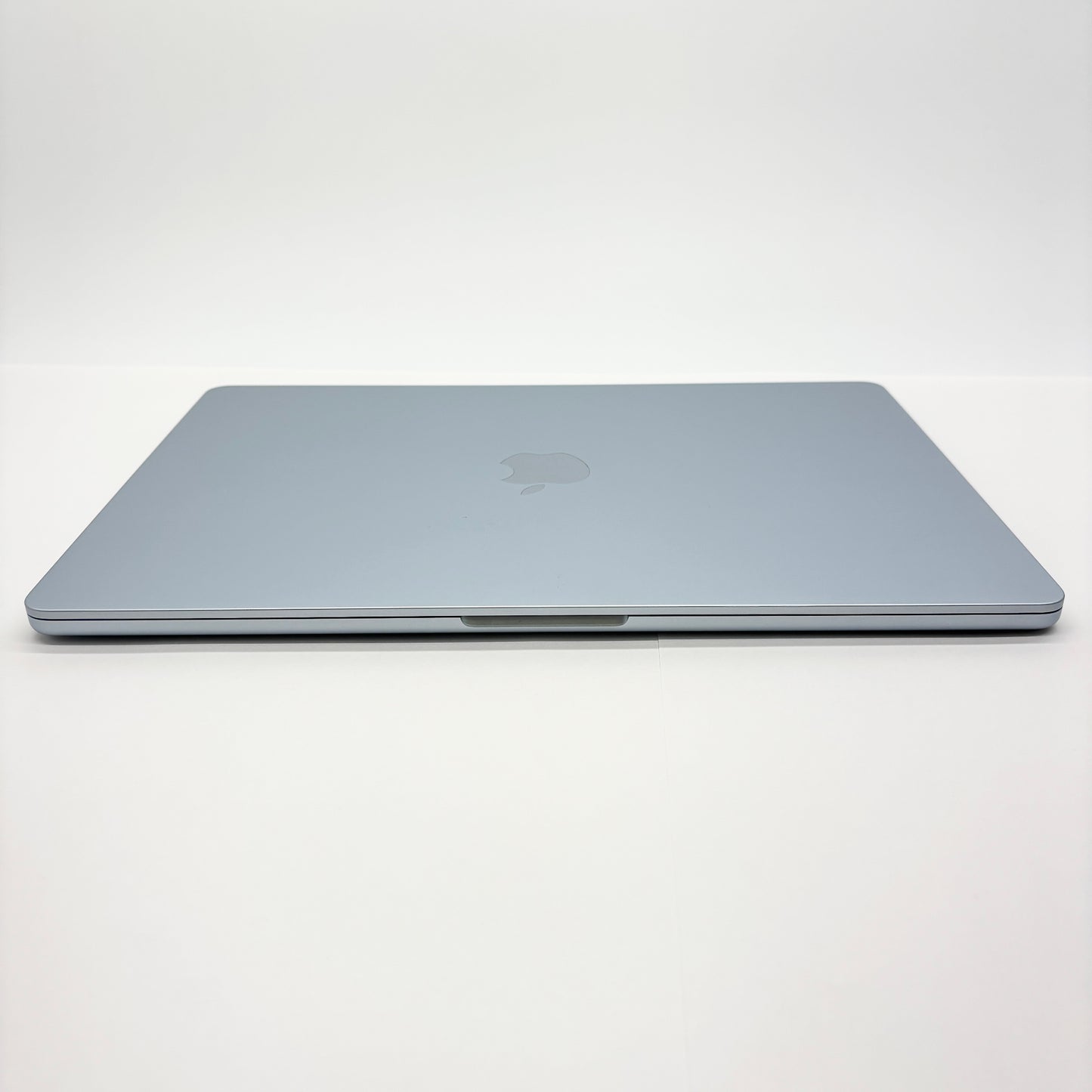 Apple MacBook Air 15インチ M4(10コアCPU/10コアGPU) 16GB 256GB スカイブルー MC7A4J/A バッテリー最大容量100% 【C7873-80】