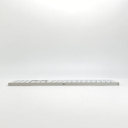美品 Touch ID搭載 Magic Keyboard（テンキー付き）日本語配列 MMMR3J/A【C6981-80】
