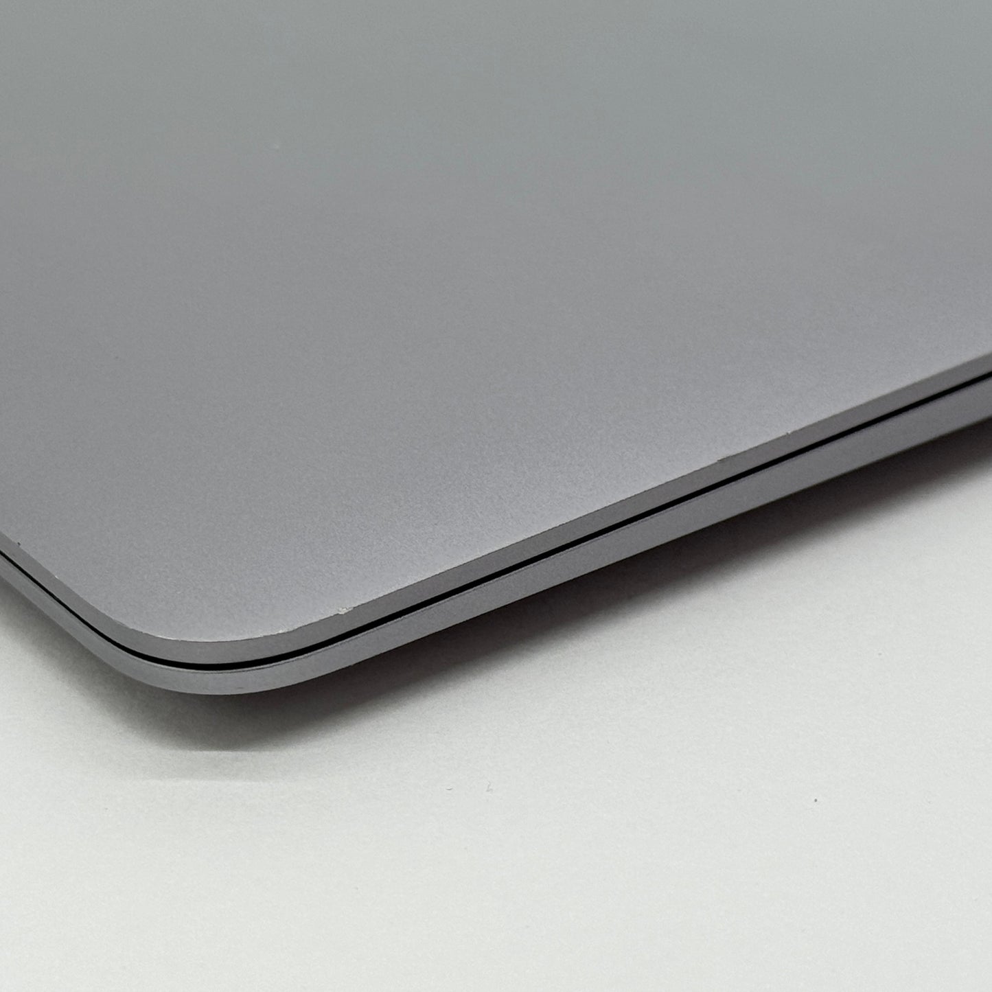 Apple MacBook Air 2019 13インチ Core i5 8GB 128GB【C7640-80】