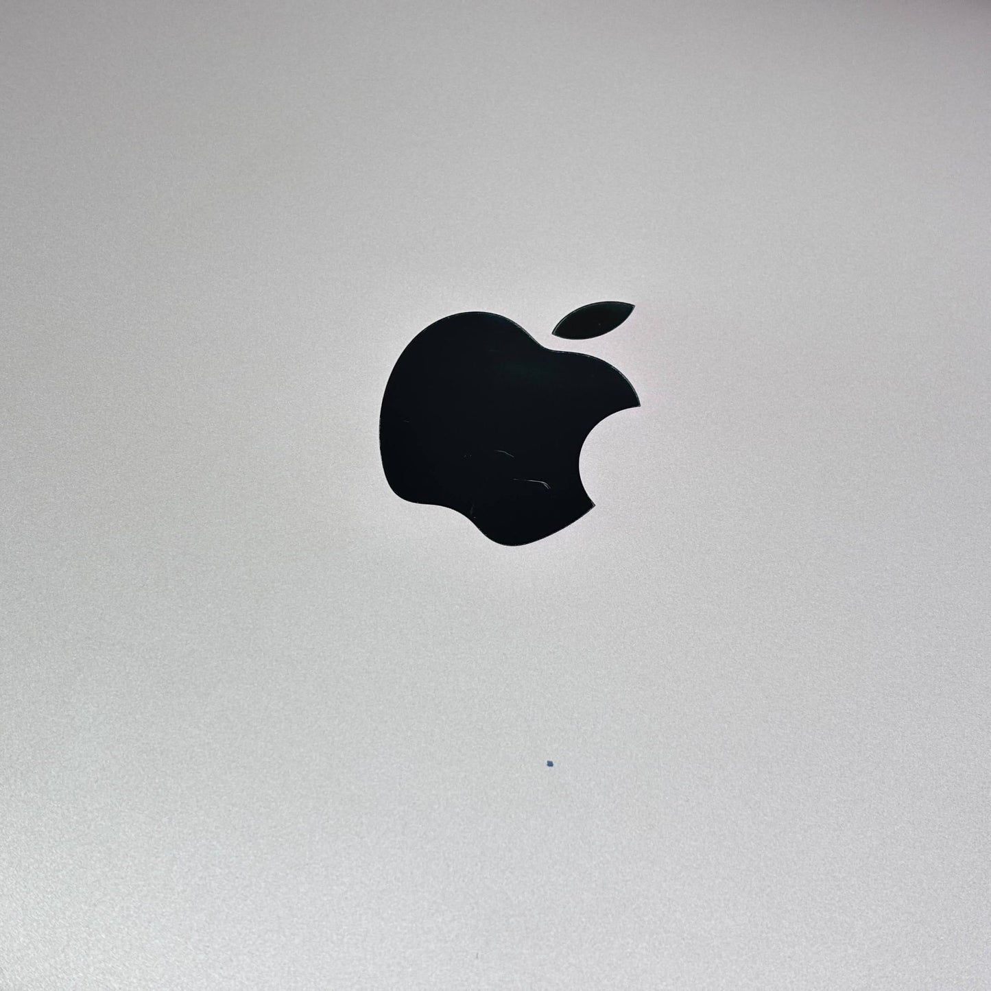 Apple MacBook 12インチ (Mid 2017) Core m3 1.2GHz/8GB/SSD 256GB ゴールド【C8332-60】
