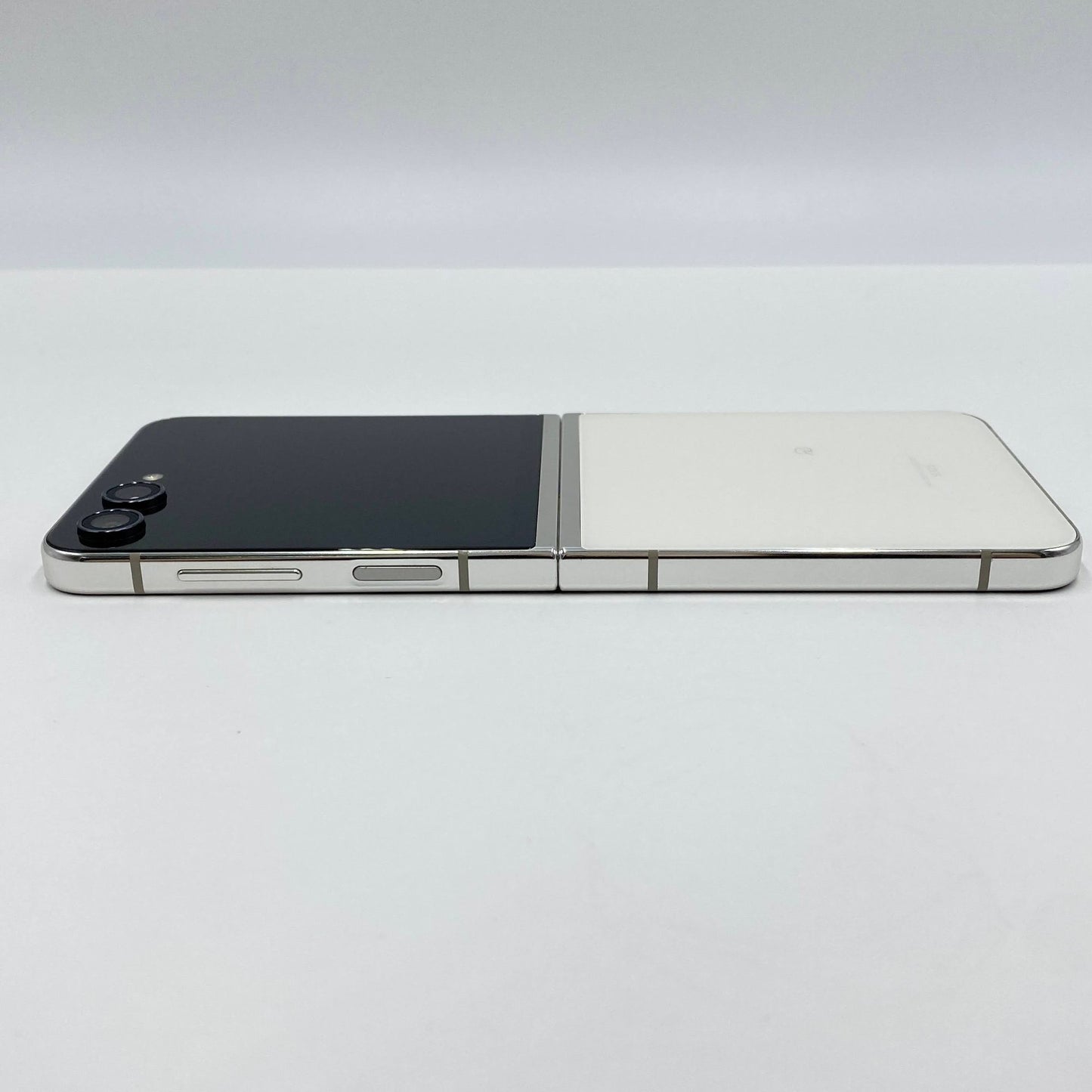 ジャンク Galaxy Z Flip 5 SCG23 KDDI判定◯   【C4214-C】