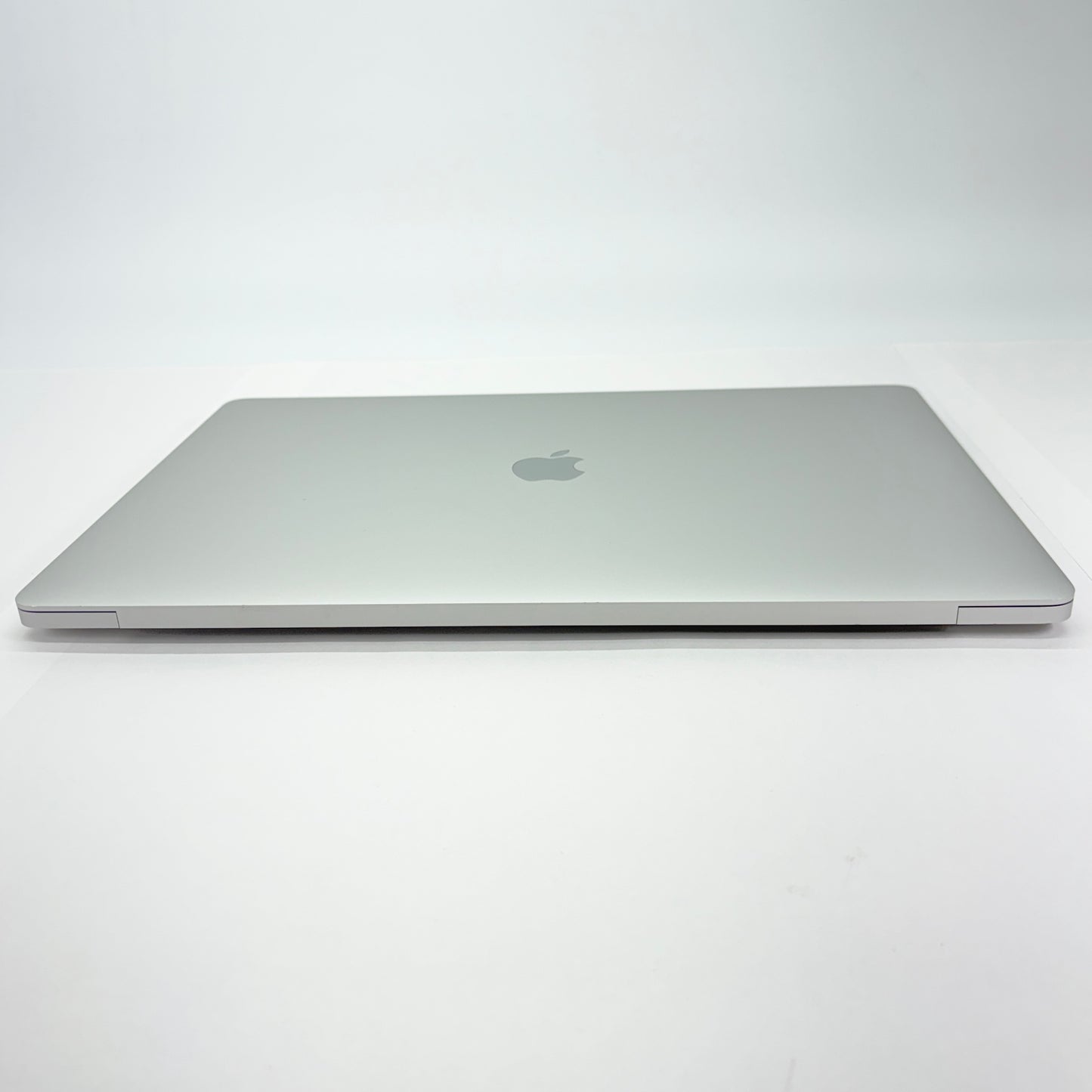 美品 MacBook Pro 2019 16インチ Core i9 2.3GHz AMD Radeon Pro 5500M 16GB 1TB 【C5359-80】