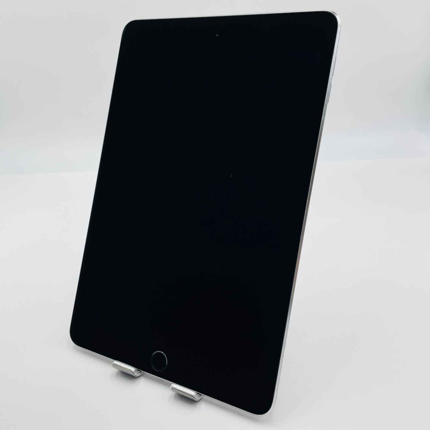 Apple iPad mini 4 128GB Space Gray Wi-Fiモデル FK9N2J/A 【C4457-C】