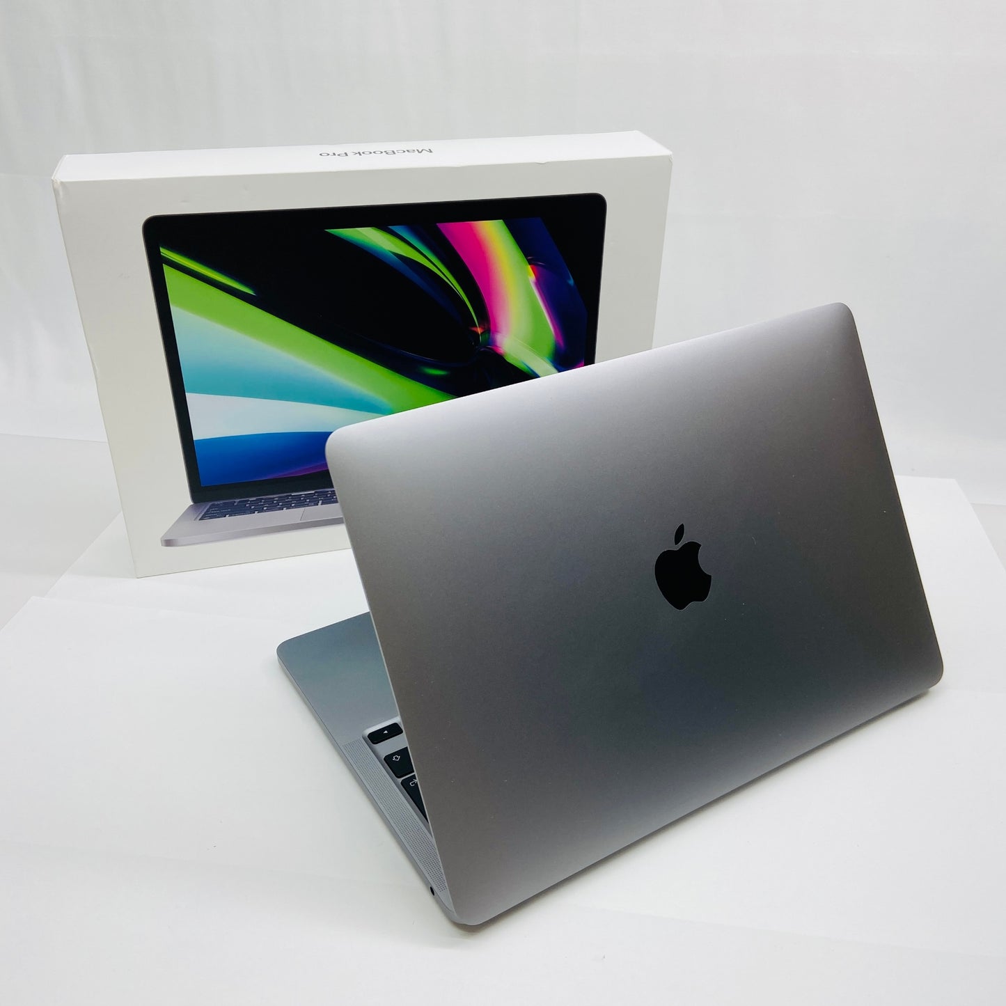 バッテリー最大容量89% Apple MacBook Pro 13インチ M1 8C 2020 8GB 256GB MYD82J/A C3878 80サイズ発送