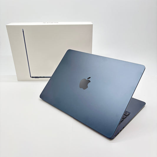 新品同様 美品 MacBook Air Liquid Retina 13インチ 2022 M2 8GB SSD 256GB ミッドナイト MLY33J/A 充放電回数11回 バッテリー最大容量100%【C8100-80】