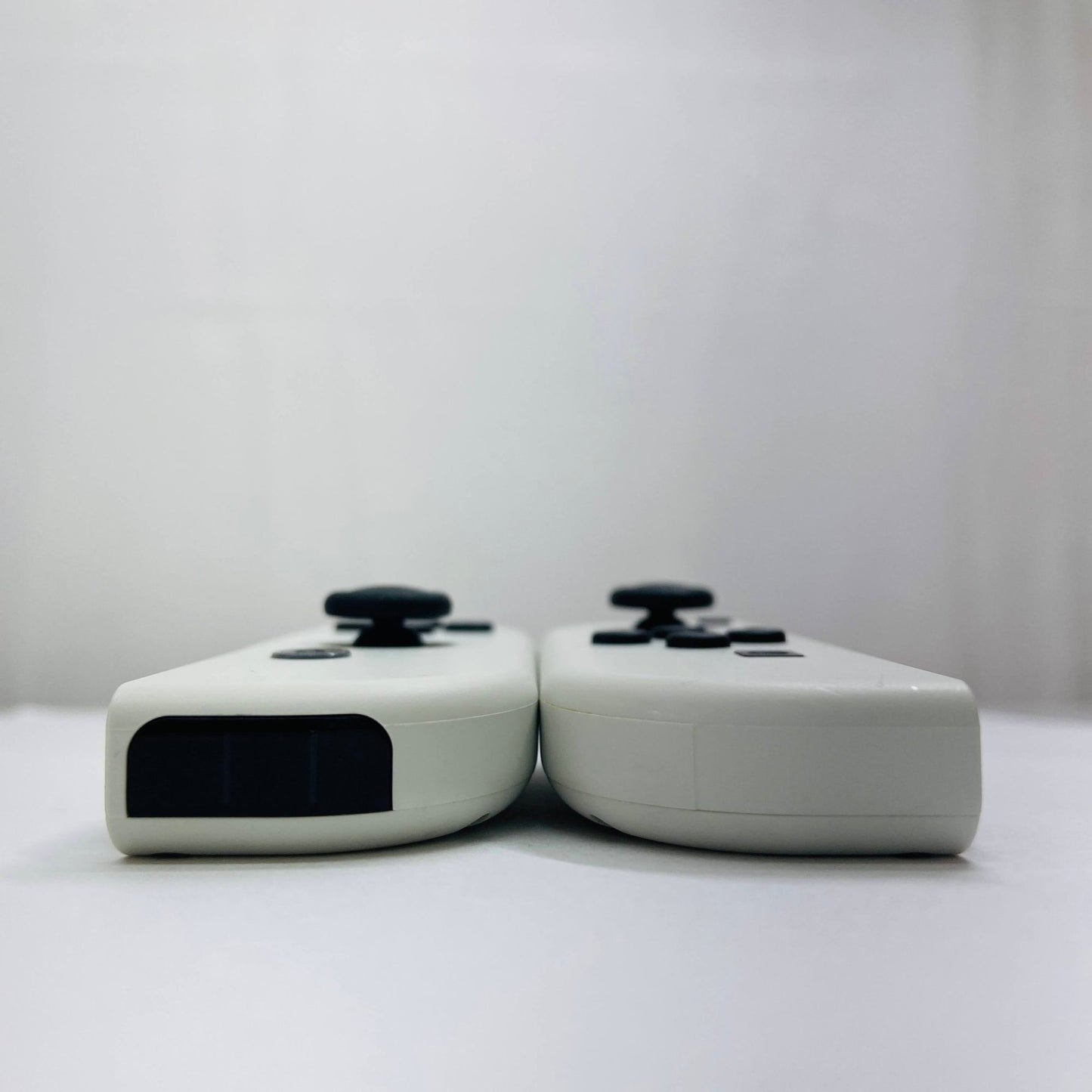 Nintendo Switch ニンテンドースイッチ 本体 有機ELモデル ホワイト HEG-S-KAAAA　コントローラー2個付き	C3814	80サイズ発送