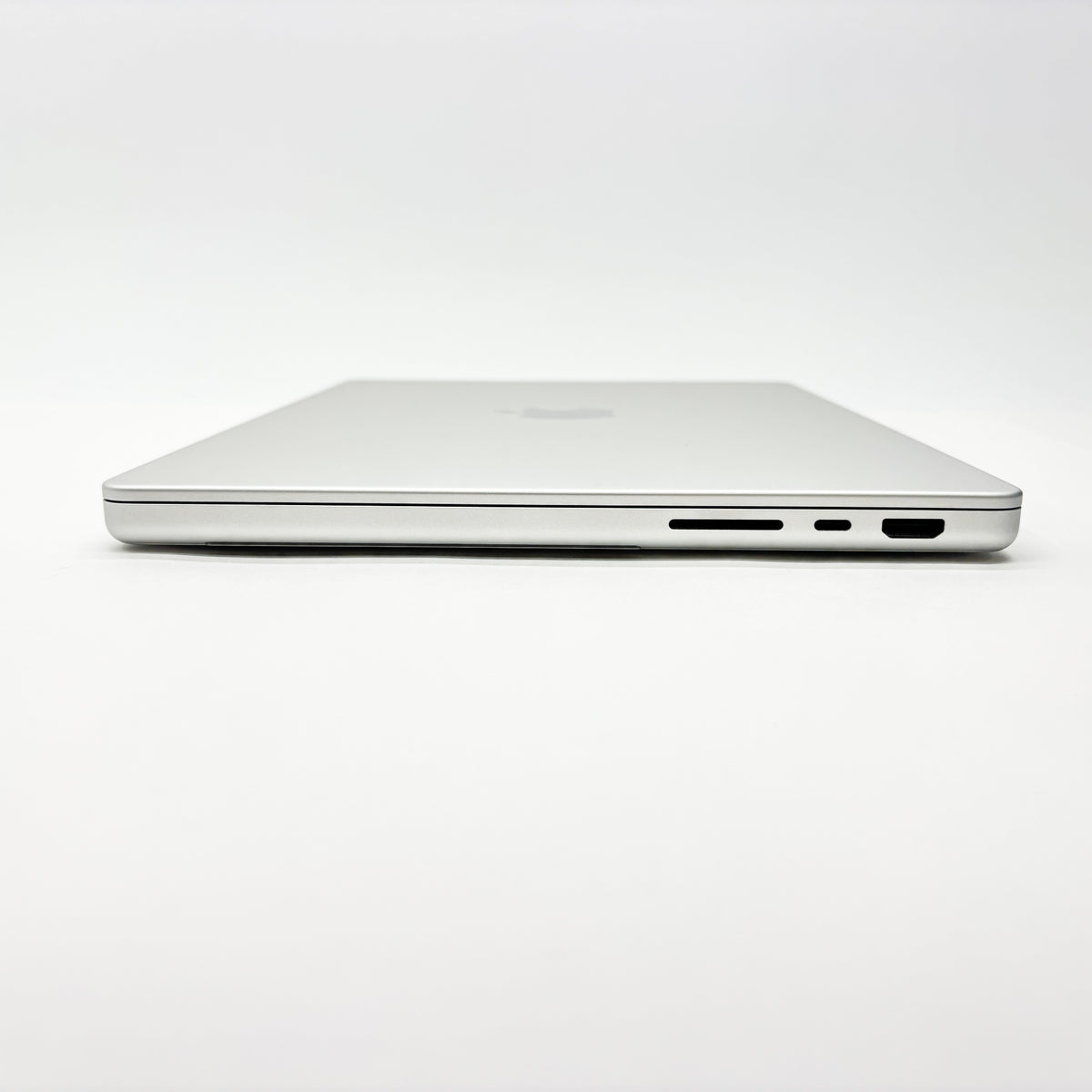 Apple MacBook Pro 14インチ M2 pro (10コアCPU16コアGPU) 16GB 512GB シルバー【C8989-80】