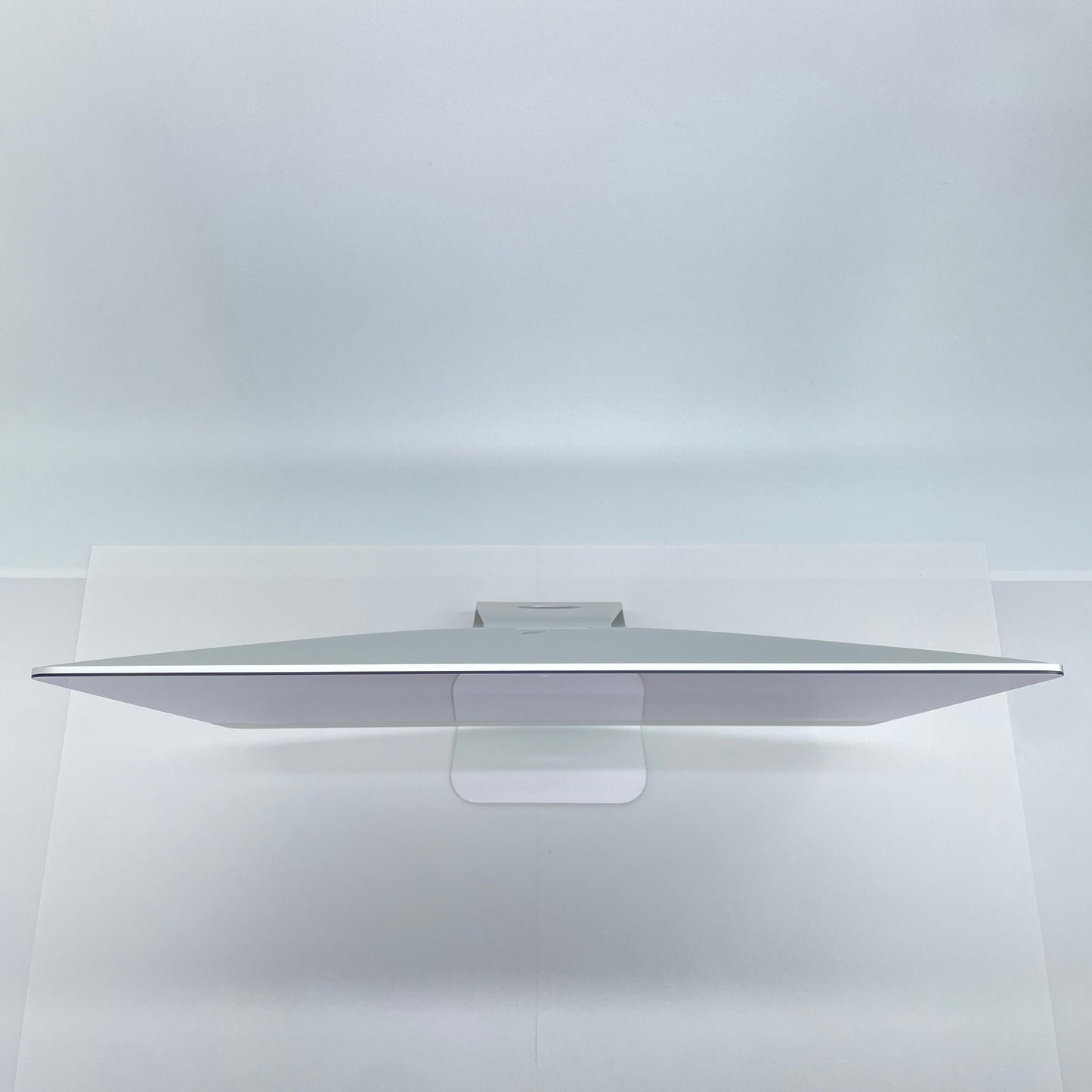 Apple iMac Retina 4K 21.5インチ 2019 3.6GHz クアッドコア i3 Radeon Pro 555X 8GB SSD 256GB【C7267-140】