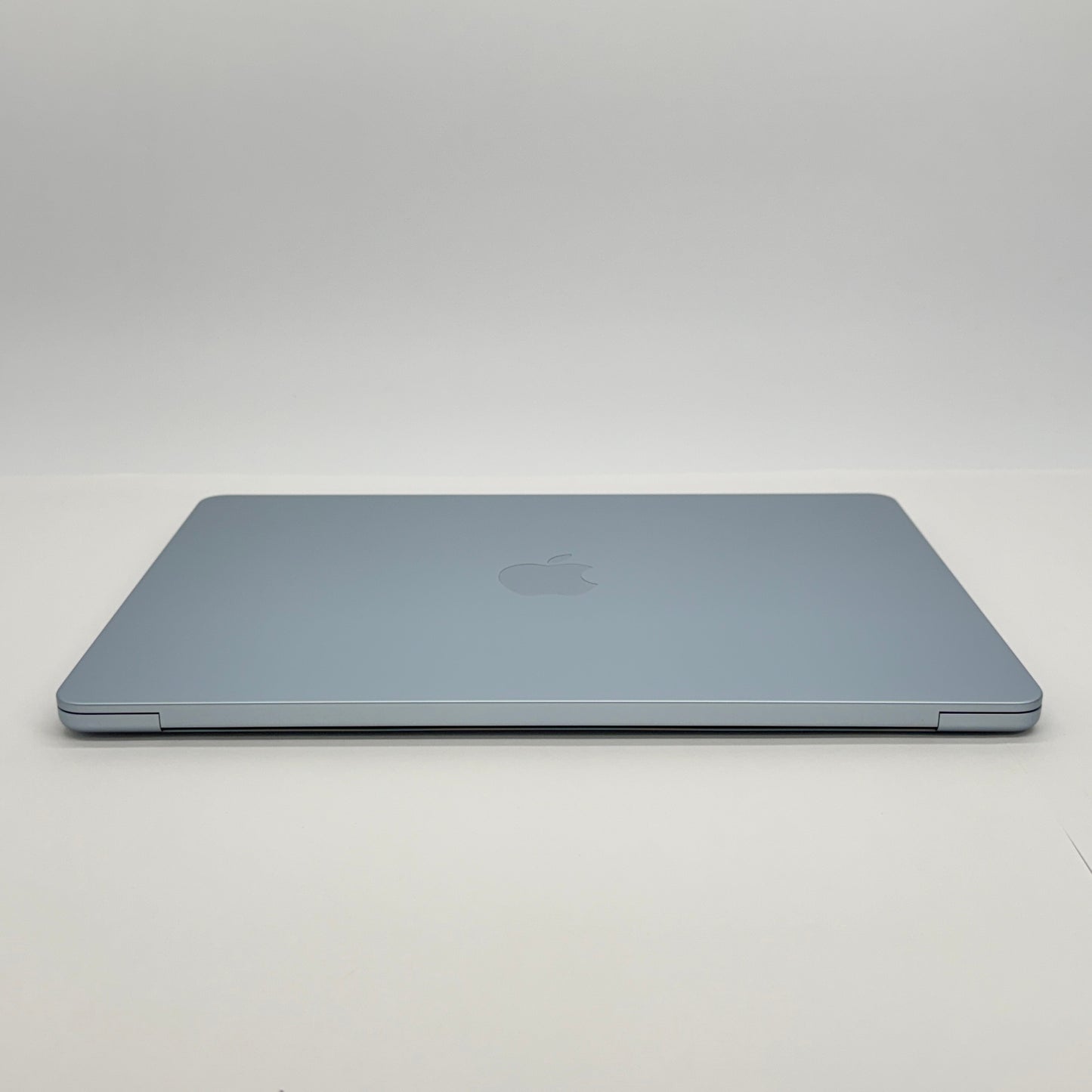 美品 Apple MacBook Air 13.6インチ M4 16GB 256GB Liquid Retinaディスプレイ MC6T4J/A スカイブルー バッテリー最大容量100%【C7447-80】