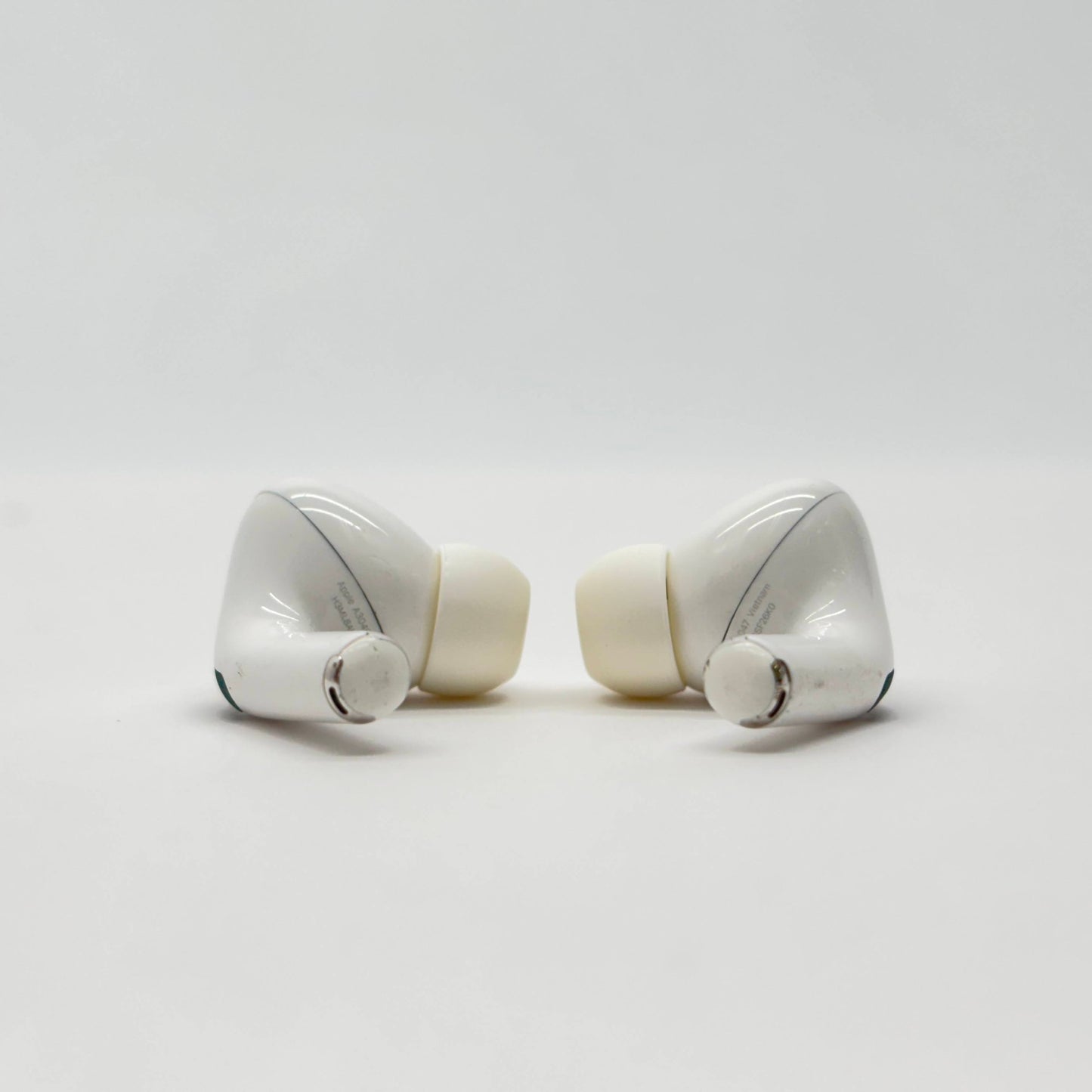 Apple AirPods Pro 2 (USB-C) ワイヤレスイヤホン【C8606-60】
