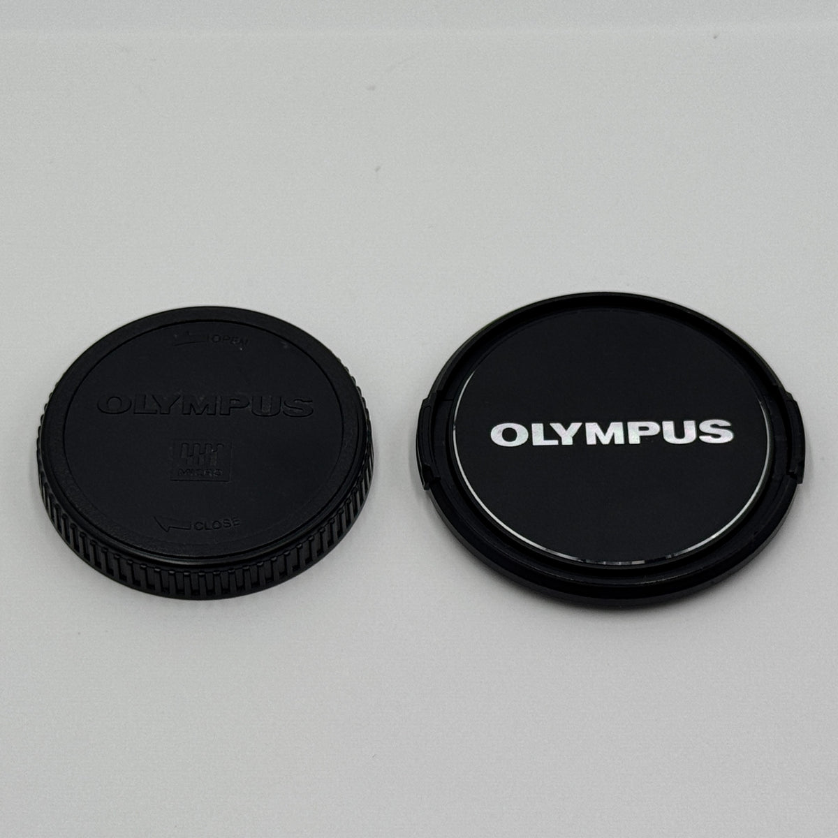 OLYMPUS PEN E-PL8 ダブルズームレンズキット 14-42mm 40-150mm ミラーレス 一眼 カメラ【C9492-60】
