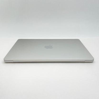 美品 MacBook Air M2 2022 8コアCPU 8コアGPU 16GB 512GB 充放電回数211回 バッテリー最大容量86% US配列 シルバー	【C7201-80】
