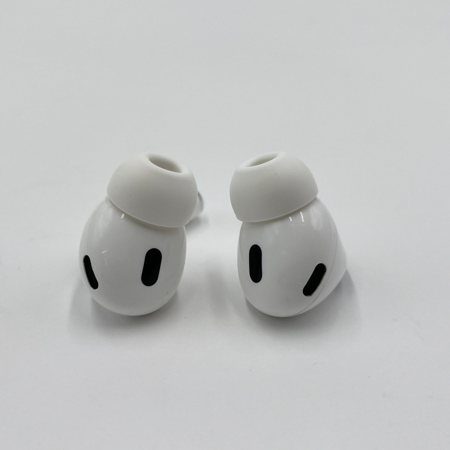 Apple AirPods Pro 第2世代 MQD83J/A 【C5013-60】