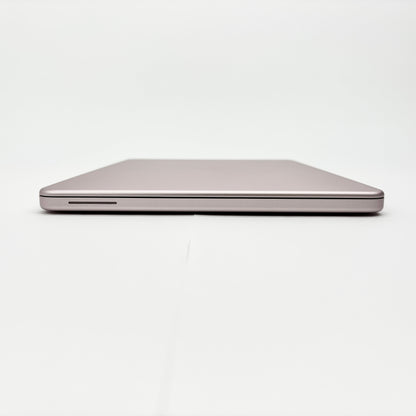 美品 MacBook Neo 13インチ 2026 Apple A18 Pro 6コア 8GB SSD 256GB ブラッシュ MHFH4J/A バッテリー最大容量100% 限定保証あり【C8785-80】