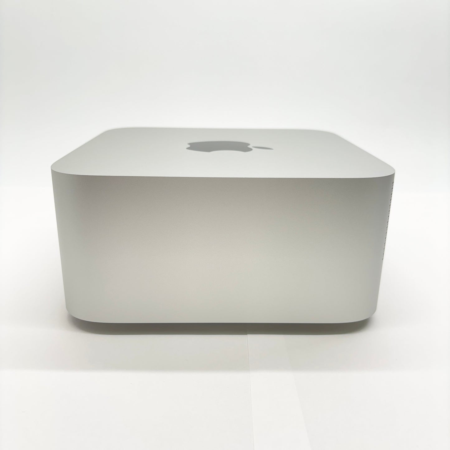 美品 Apple Mac Studio 2023 M2 Max 32GB SSD 512GB MQH73J/A【C8350-100】