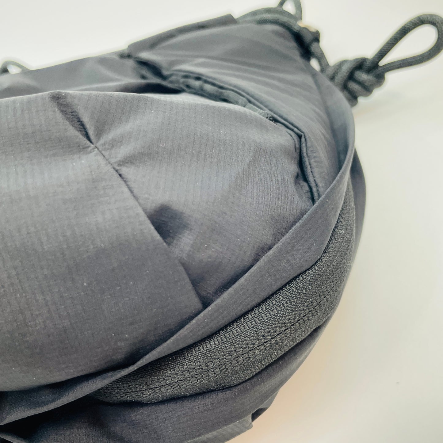 美品 PGYTECH OneGo Rope Strap Bag ブラック カメラバッグ【C4367】