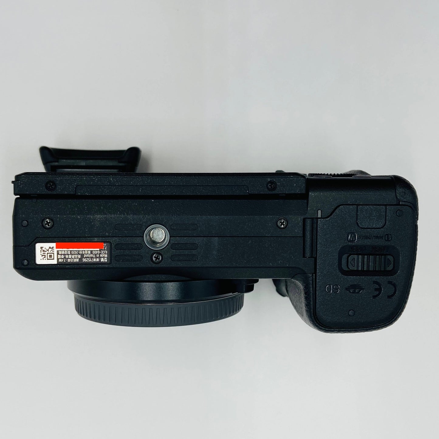 SONY α6400 ILCE-6400M 高倍率ズームレンズキット C3809 80サイズ発送