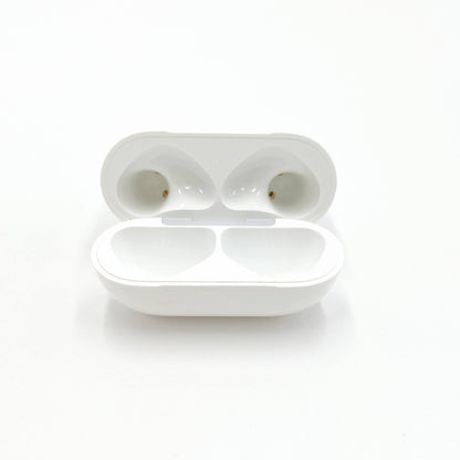 Apple アップル AirPods 4（ANC） アクティブノイズキャンセリング搭載モデル【C6748-C】