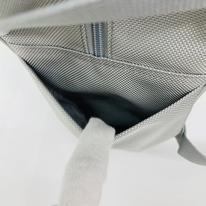 美品 MI-NA ミーナ カメラリュック　カメラバッグ　【C4445】