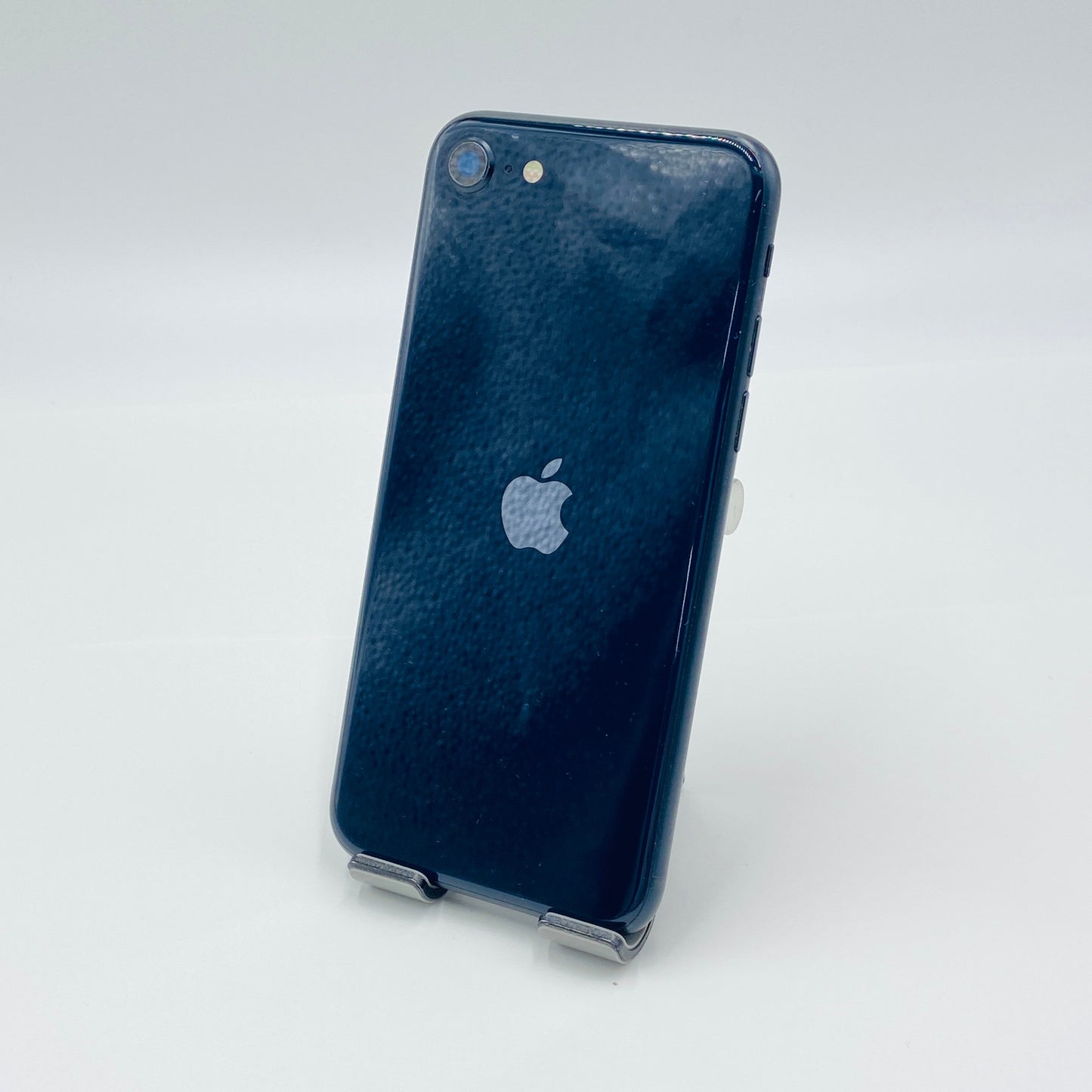 iPhone SE 第3世代 MMYC3J/A 64GB ミッドナイト docomo SIMフリー【C4603-C】