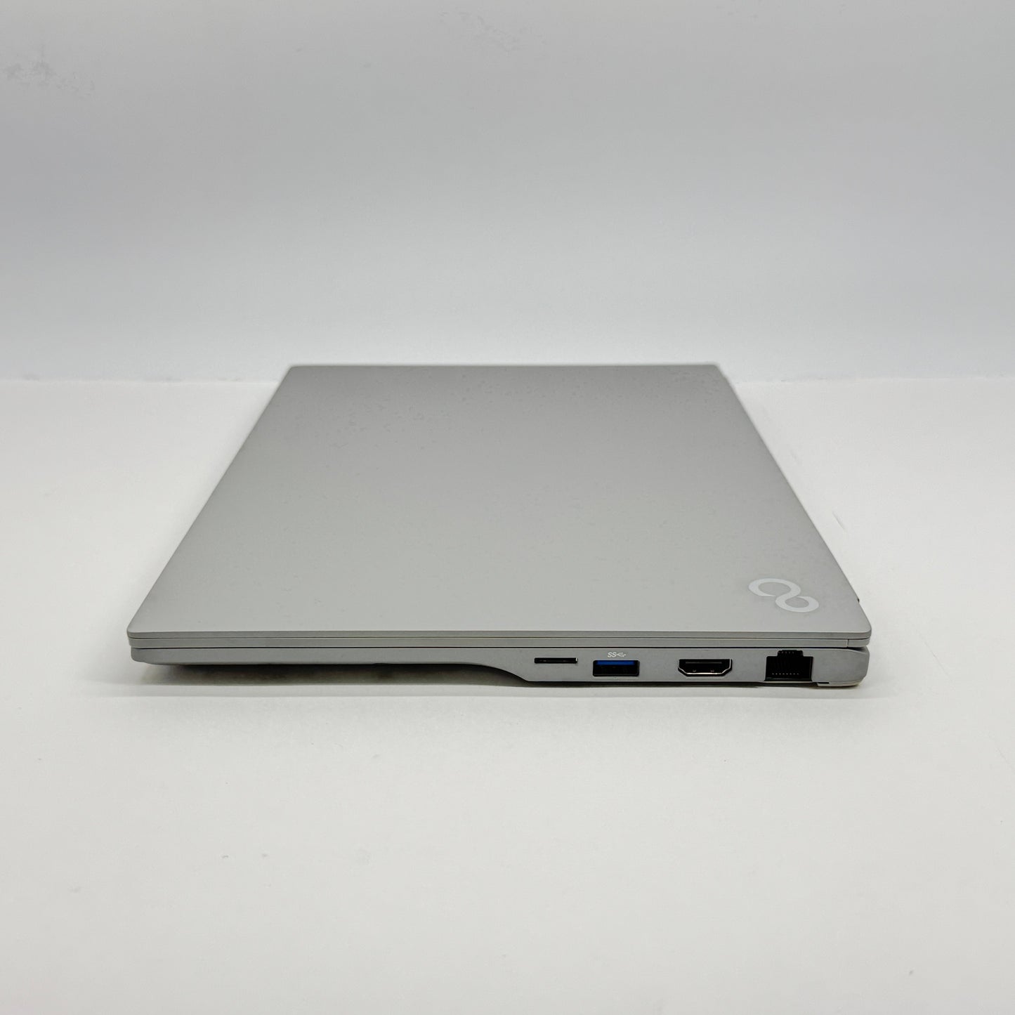 美品 FMV Note U WU3-K3 i5 1335U 16GB 256GB SSD Windows11 Home FMVUH07005 バッテリー最大容量100% 指紋認証 顔認証【C7079-100】