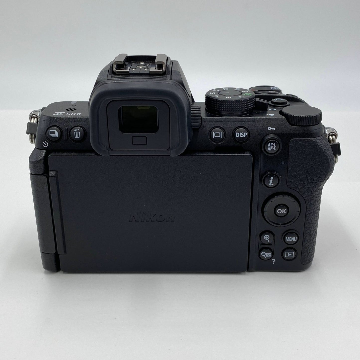 新品同様 美品 Nikon Z50 II ボディ ショット数2,725枚 【C4626-80】
